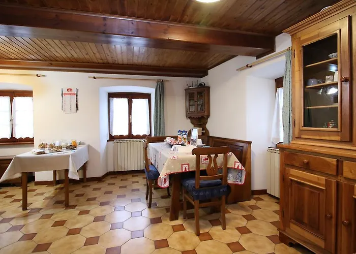 Alojamento de Acomodação e Pequeno-almoço Vicenes *